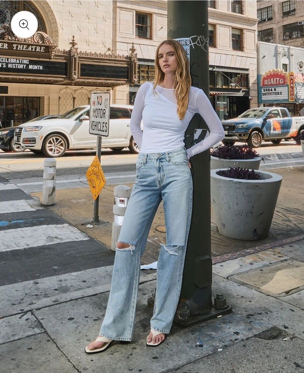 Vervet 90's Vintage Barely Worn Super High Rise Flare Slouchy Jeans 25 Hippie